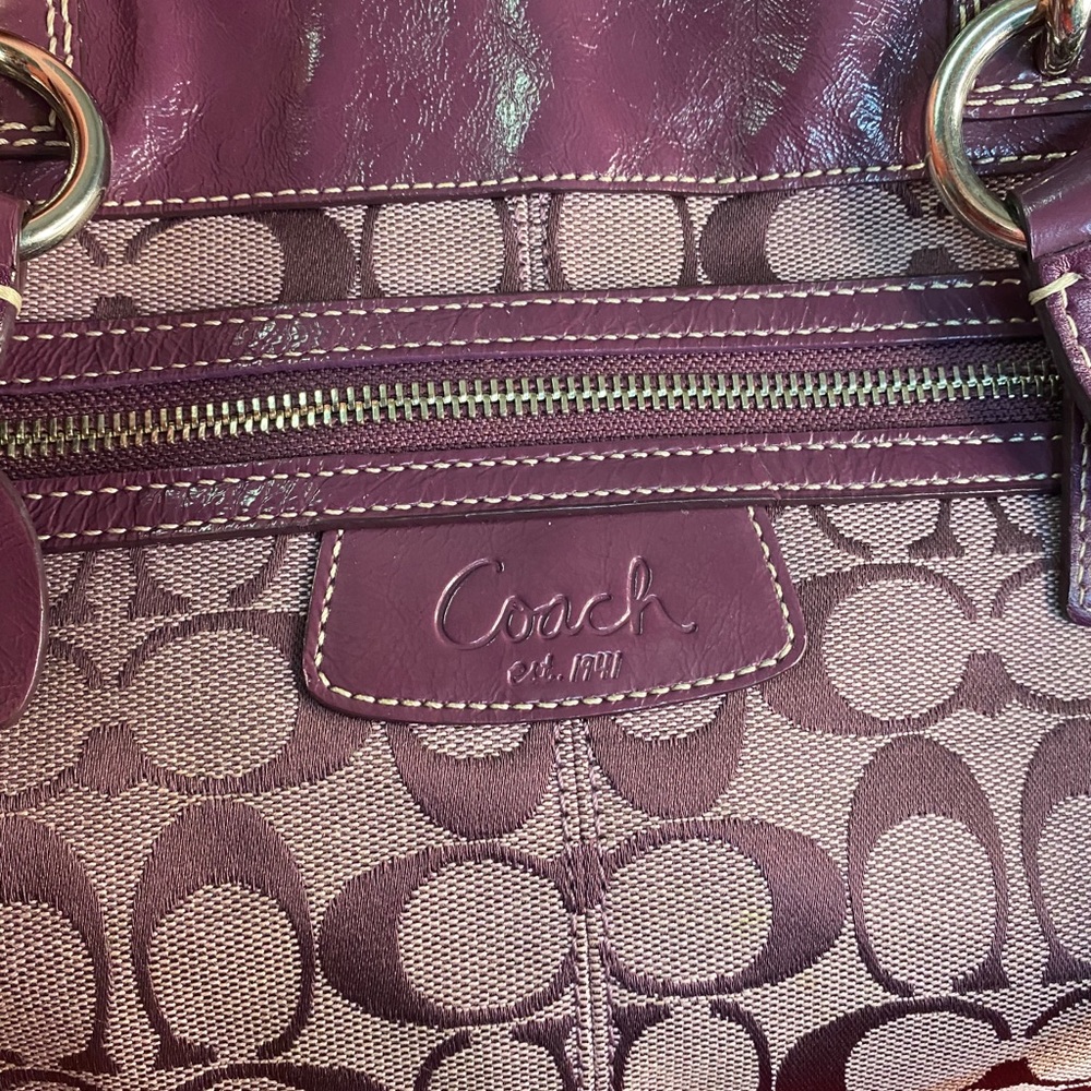 Coach Bag - Picture 2 of 8